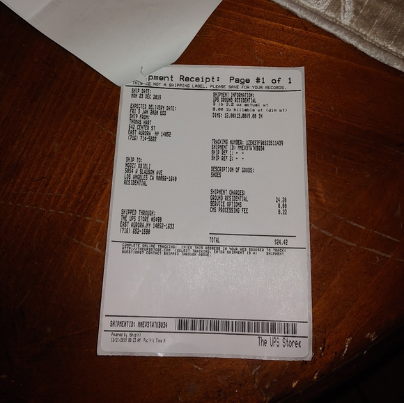 Meet your Posher, Jennifer - Picture 2 of 2